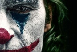 《小丑》在线观看,揭秘疯狂边缘的喜剧人生
