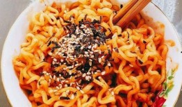 火鸡方便面爆料视频播放,揭秘网红美食背后的故事