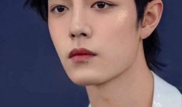 肖战吃黑瓜是网红吗视频,揭秘网红之路